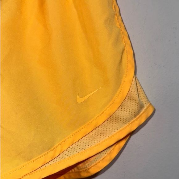 Nike running shorts dri fit medium drawstring elastic waistband yellow like new - Picture 2 of 5